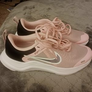 Nike Girls Shoes
